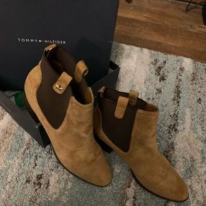 Tommy Hilfiger Suede Booties